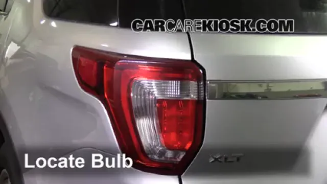 2017 Ford Explorer XLT 3.5L V6 Luces Luz de reversa (reemplazar foco)